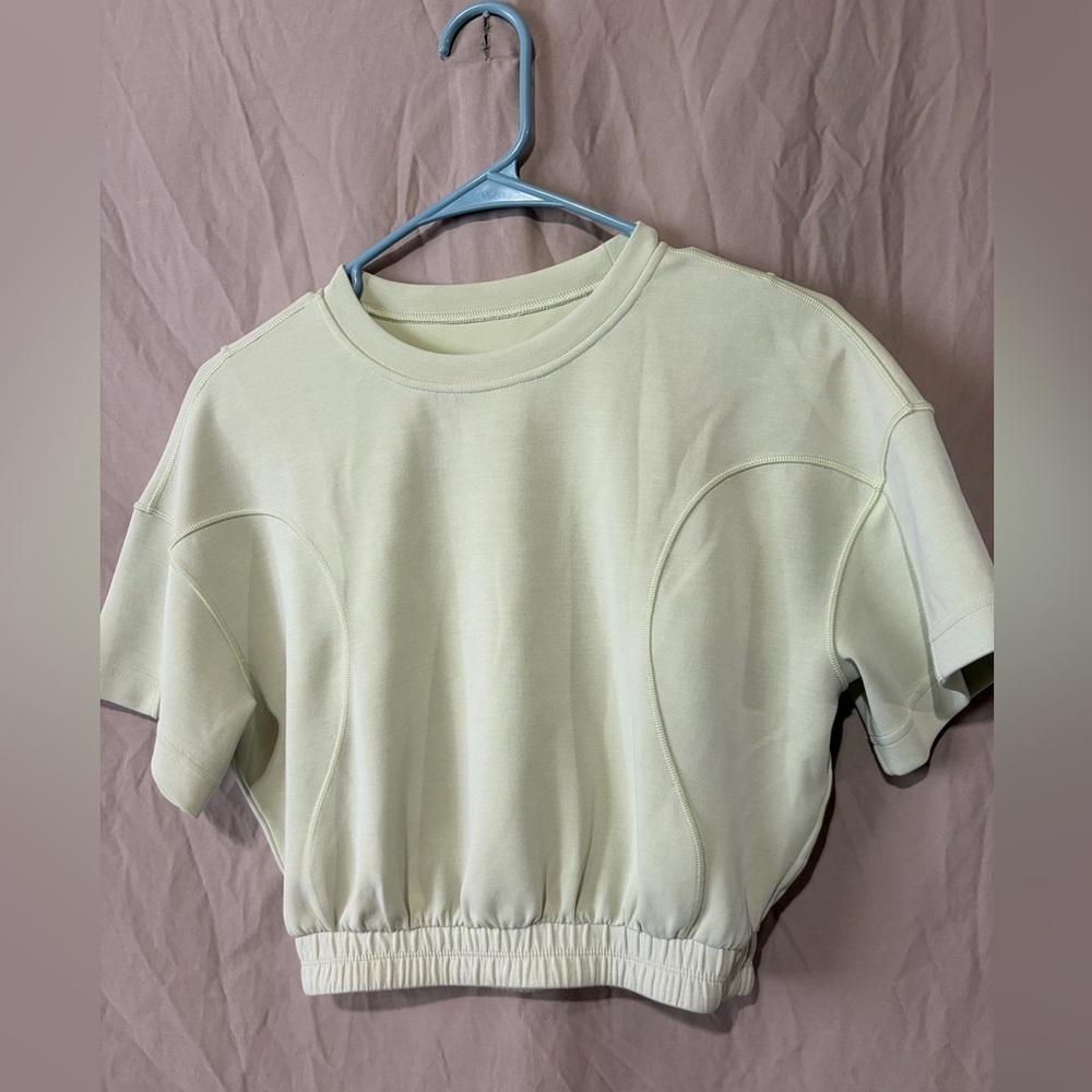 Lululemon soft stream T-shirt